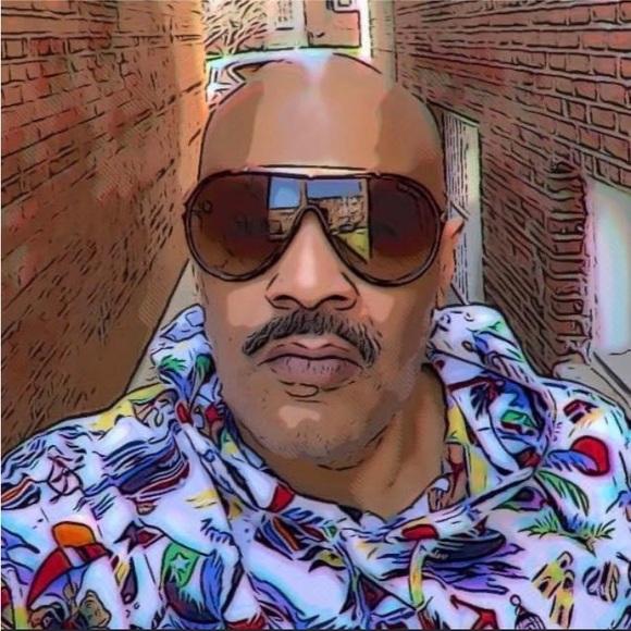 Meet your Posher, Dyon - Picture 7 of 16